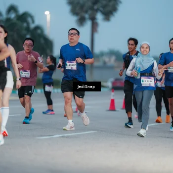 Runner Photo 7518918