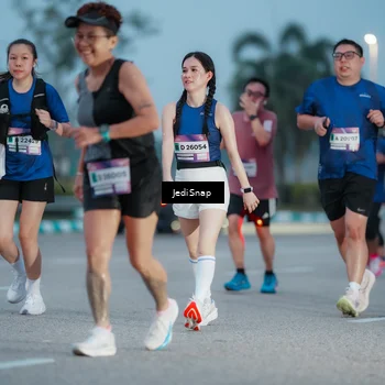 Runner Photo 7518923