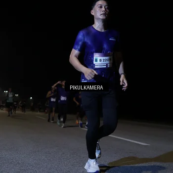 Runner Photo 7518926