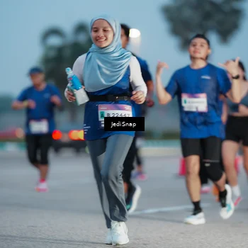 Runner Photo 7518935