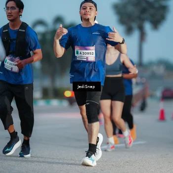 Runner Photo 7518938