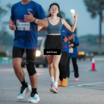 Runner Photo 7518945