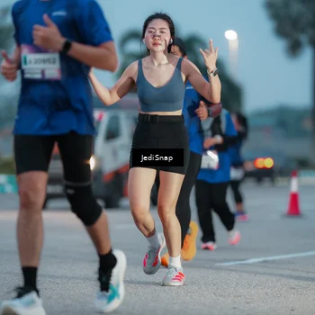 Runner Photo 7518946