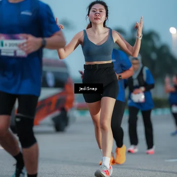 Runner Photo 7518949