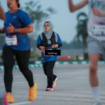 Runner Photo 7518954