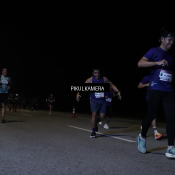 Runner Photo 7518956