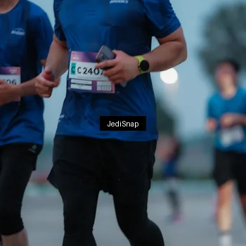 Runner Photo 7518969