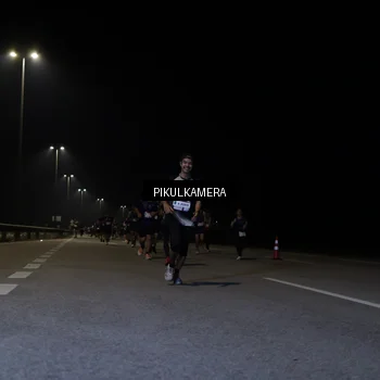 Runner Photo 7518975