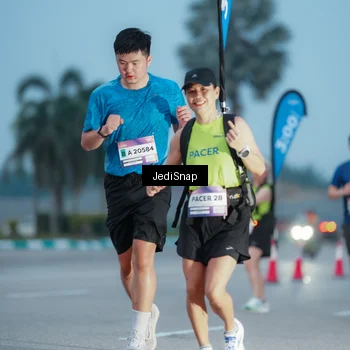 Runner Photo 7518976