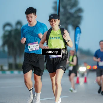 Runner Photo 7518978
