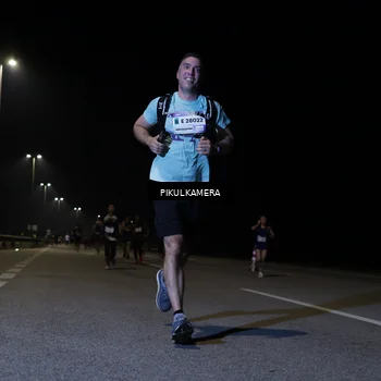 Runner Photo 7518982