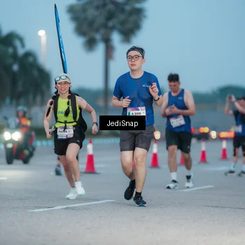 Runner Photo 7518985