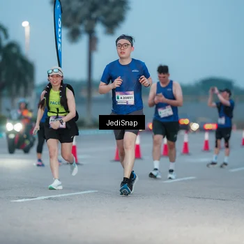 Runner Photo 7518986