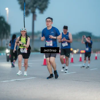 Runner Photo 7518988