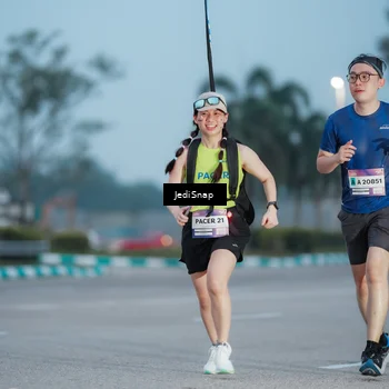 Runner Photo 7519003