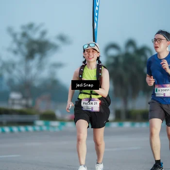 Runner Photo 7519005