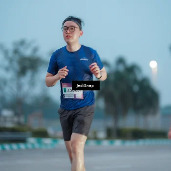 Runner Photo 7519013