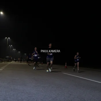 Runner Photo 7519039