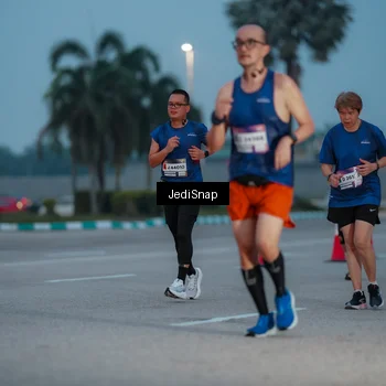 Runner Photo 7519044