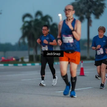 Runner Photo 7519054