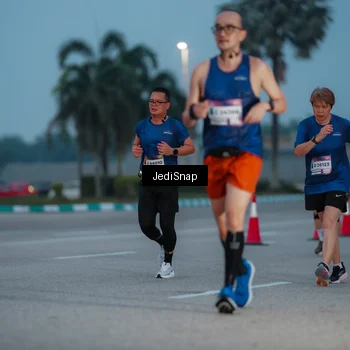 Runner Photo 7519056