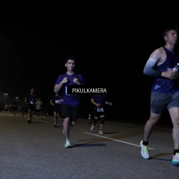 Runner Photo 7519057