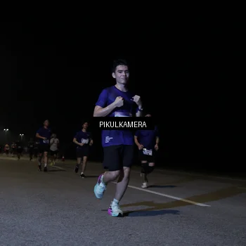 Runner Photo 7519065