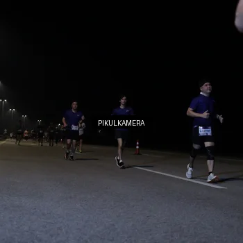 Runner Photo 7519068