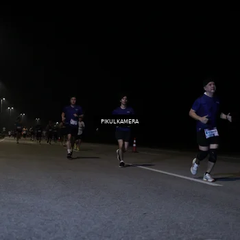 Runner Photo 7519071