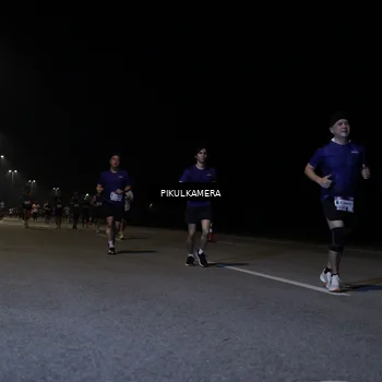 Runner Photo 7519078
