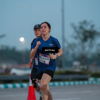 Runner Photo 7519086