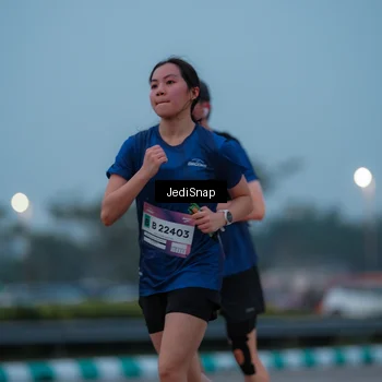 Runner Photo 7519088