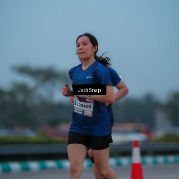 Runner Photo 7519093