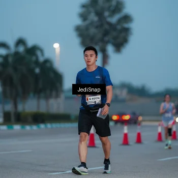 Runner Photo 7519095