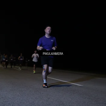 Runner Photo 7519098