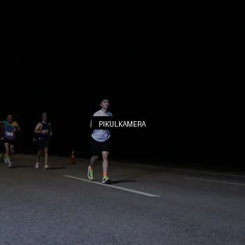 Runner Photo 7519099