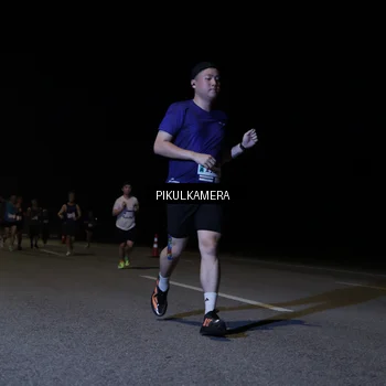 Runner Photo 7519100