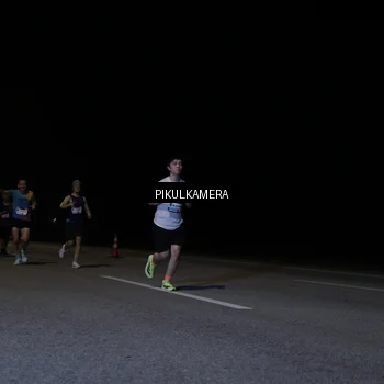 Runner Photo 7519101