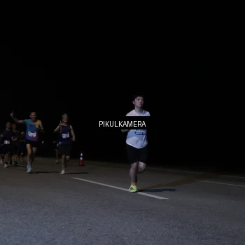 Runner Photo 7519109