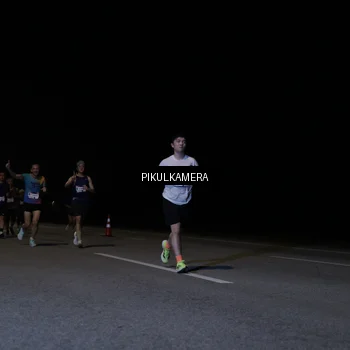 Runner Photo 7519112