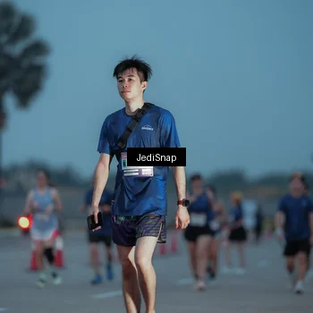Runner Photo 7519115