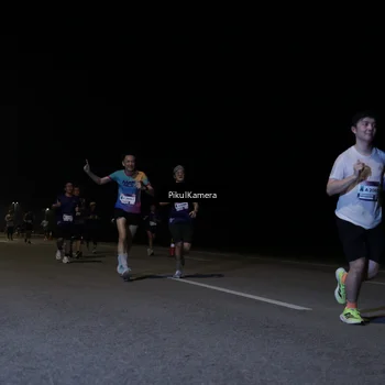 Runner Photo 7519118
