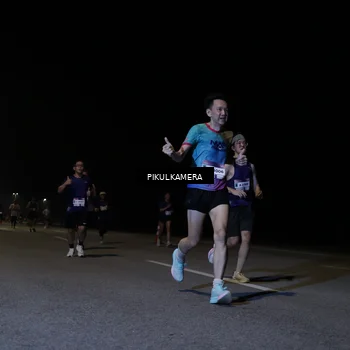Runner Photo 7519131
