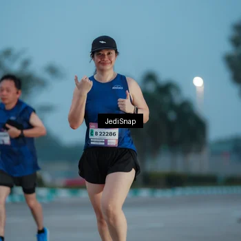 Runner Photo 7519141