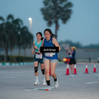 Runner Photo 7519148