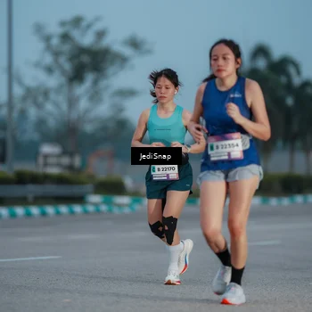 Runner Photo 7519172