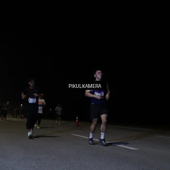 Runner Photo 7519177