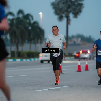 Runner Photo 7519204