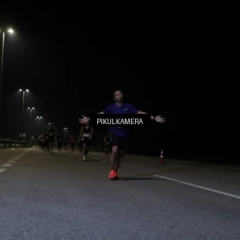 Runner Photo 7519236