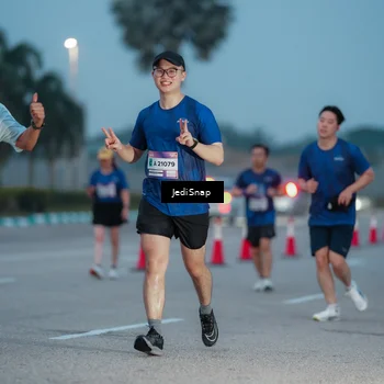 Runner Photo 7519241